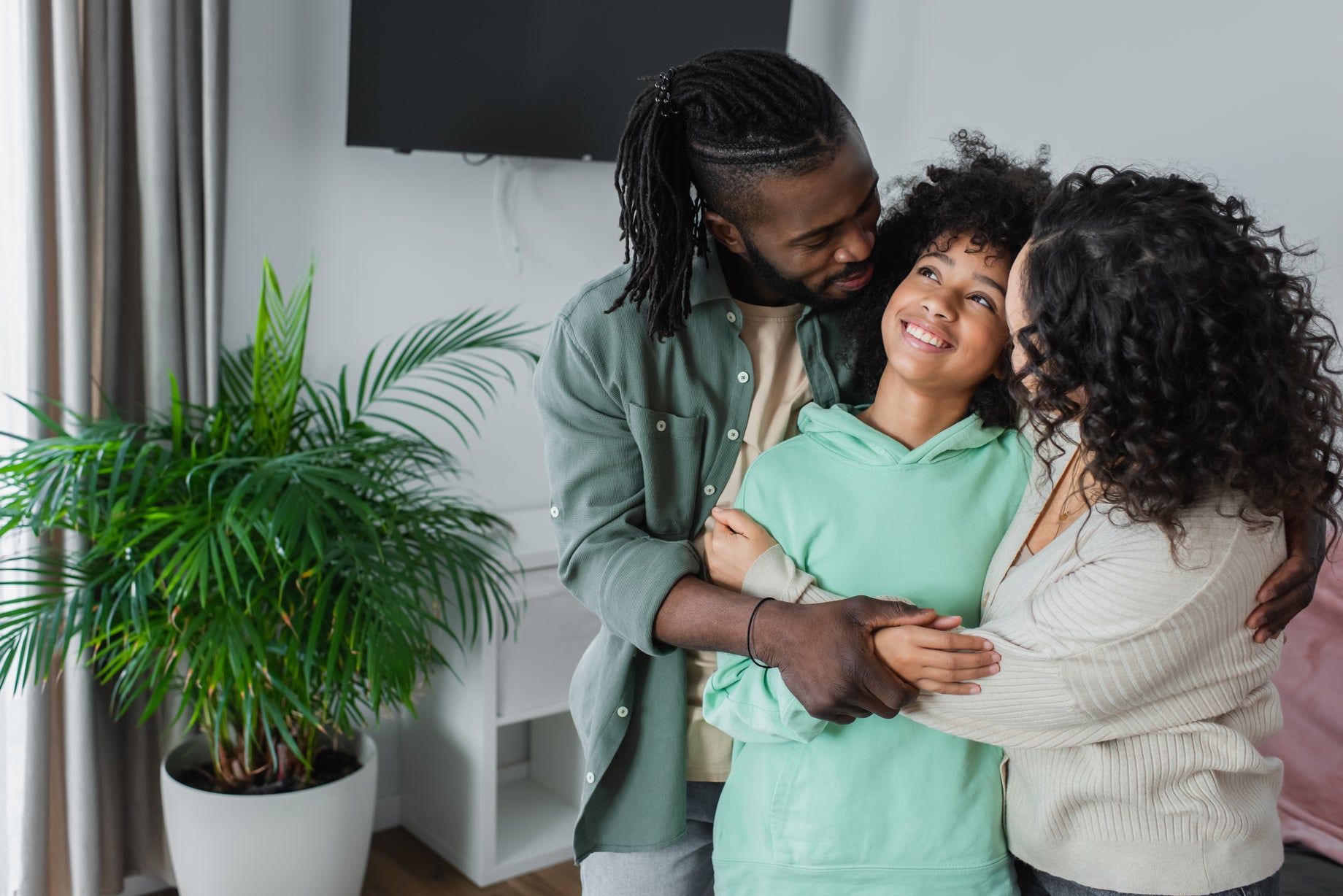 Building a Strong Parent-Child Relationship – Purple Ladybug